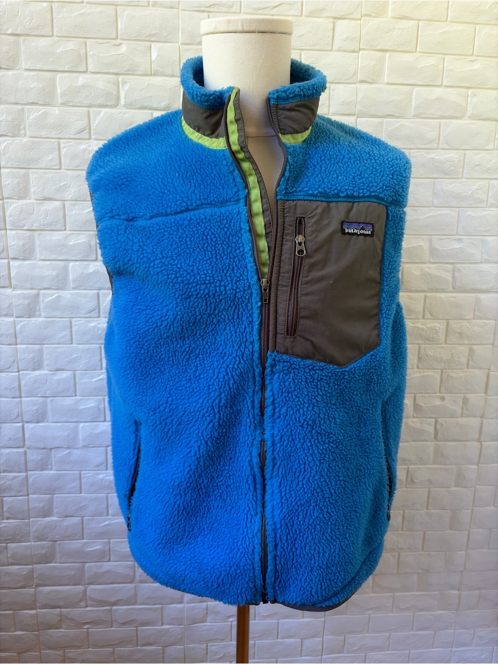 Patagonia Bright Blue Sherpa Vest with Gray Chest Pocket